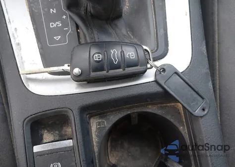 2021 Audi Q3 Premium 40 Tfsi Quattro Tiptronic z USA, uszkodzony, nr VIN WA1AUCF38M1064616